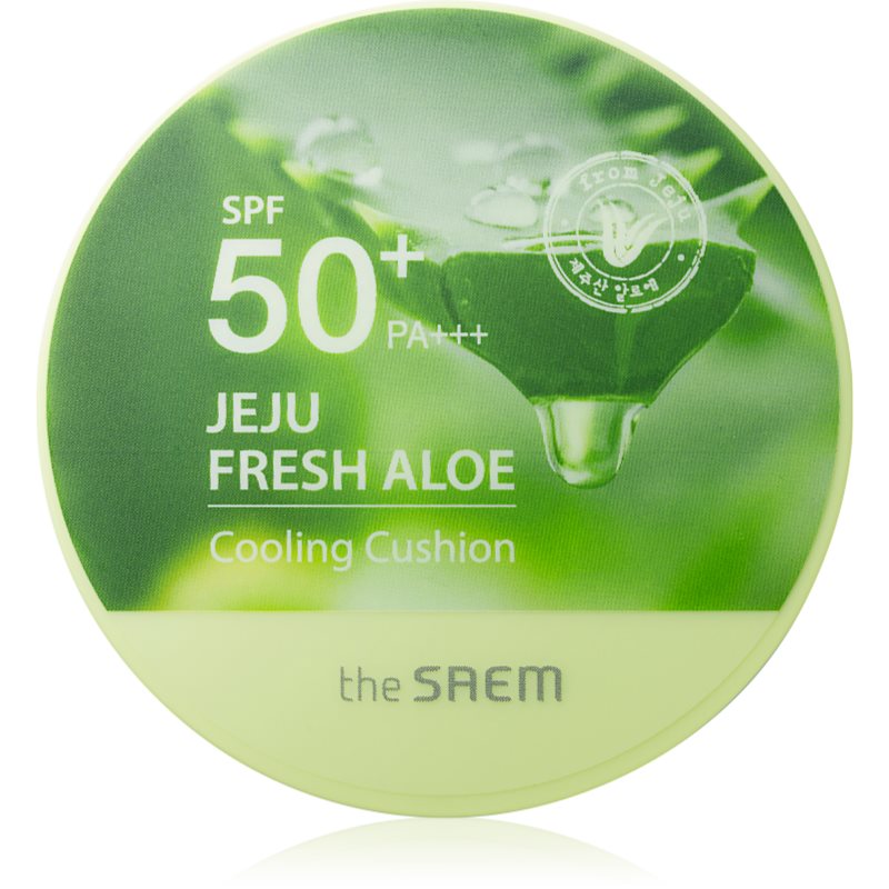 The Saem Jeju Fresh Aloe Cooling Cushion dlouhotrvající make-up v houbičce SPF 50+ se zklidňujícím účinkem odstín Natural Beige 12 g - parfo.cz