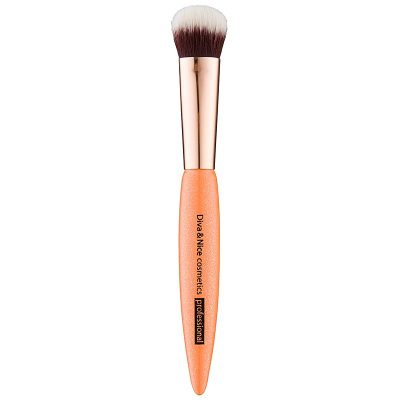 Diva & Nice Cosmetics Professional štětec na rozjasňovač MAX 530/06 1 ks - parfo.cz