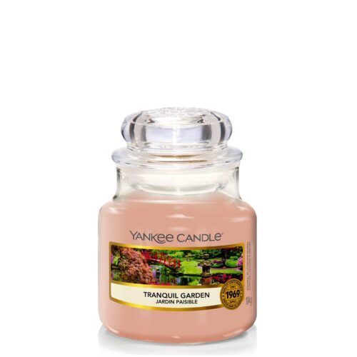 Aromatická svíčka Classic malá Tranquil Garden 104 g Yankee Candle